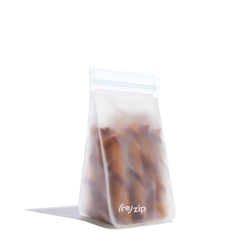 airtight dog snack bag – reusable pouch for bully sticks and chews, ideal for hiking and camping with pets, overnight stays and pet sitters